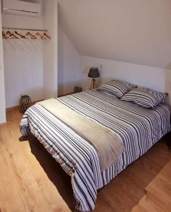 Appartement Charmant Et Spacieux Auxerre Exterior foto